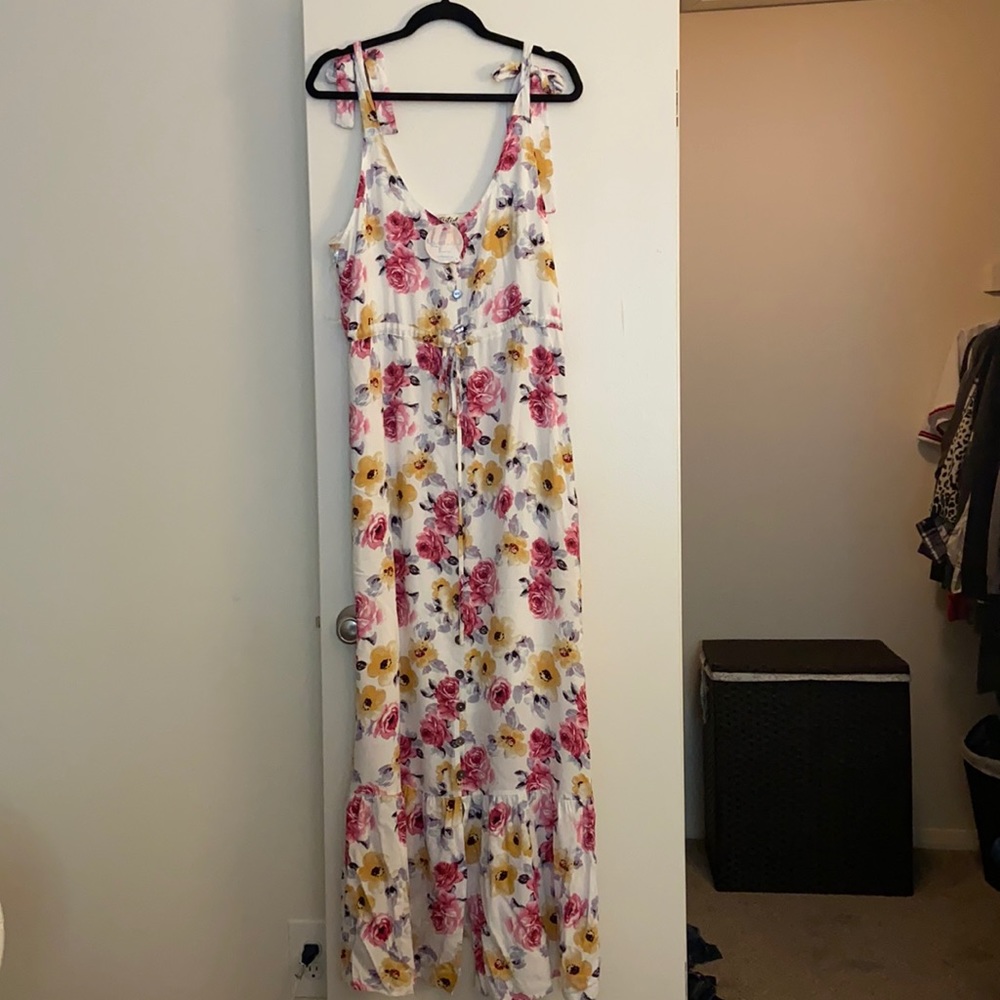 Listicle women’s Maxi Dress